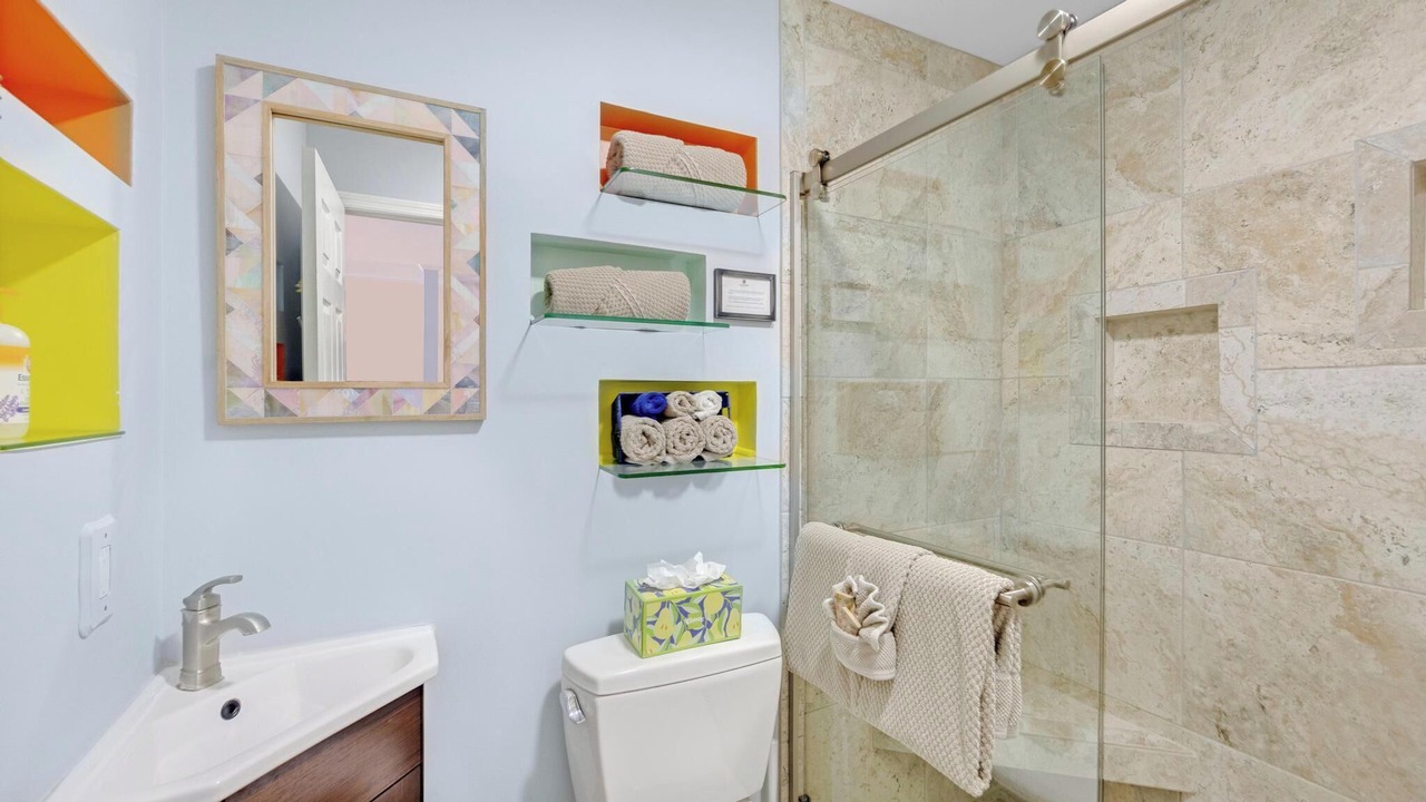Photo of Bathroom in Truman Annex
