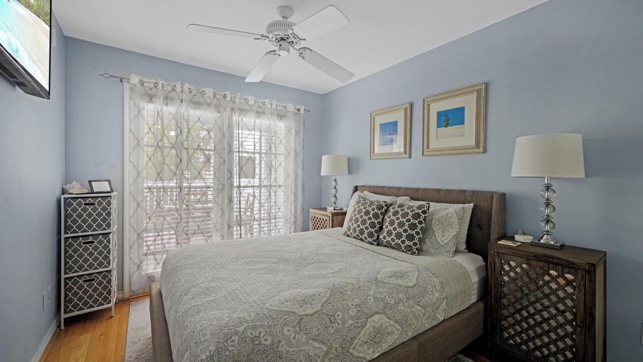 Photo of Bedroom in Truman Annex