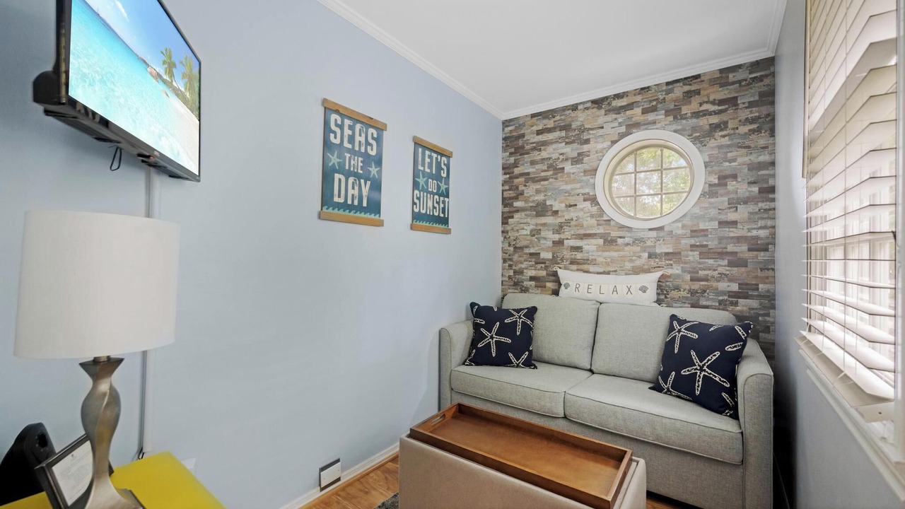 Photo of Livingroom in Truman Annex