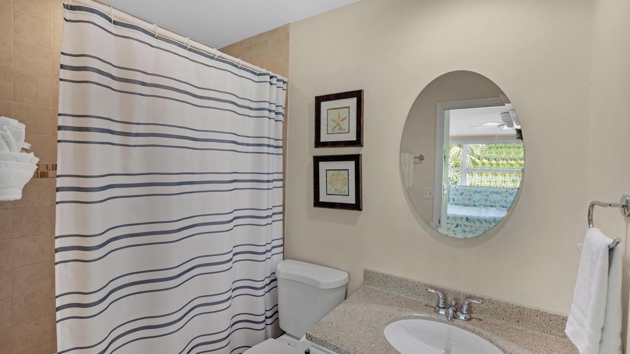 Photo of Bathroom in Truman Annex