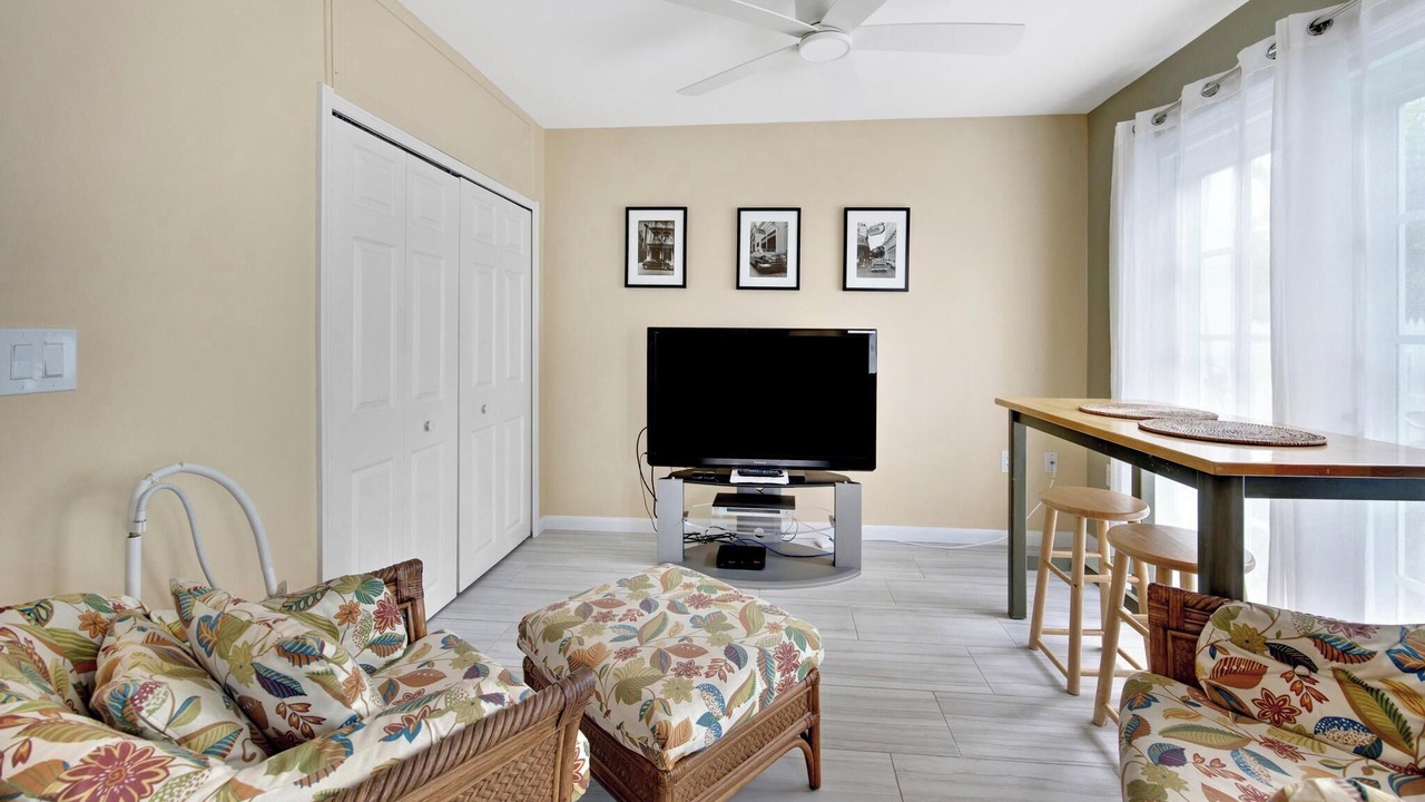 Photo of Livingroom in Truman Annex