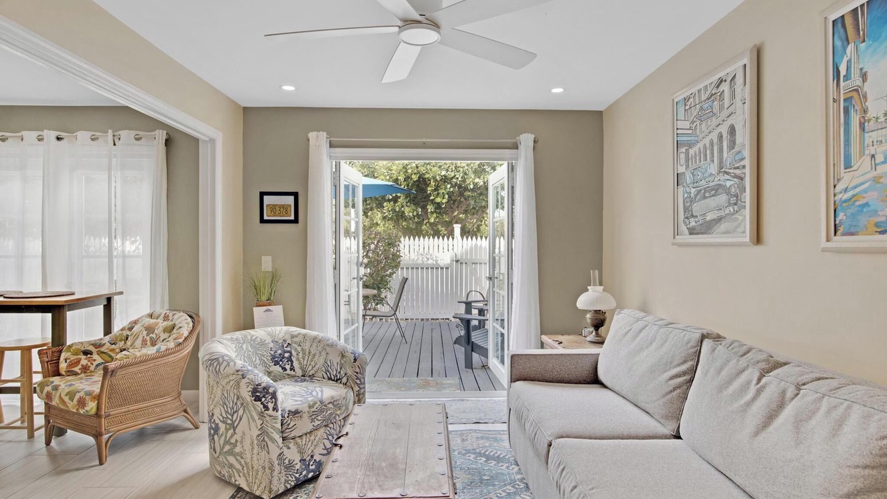Photo of Livingroom in Truman Annex