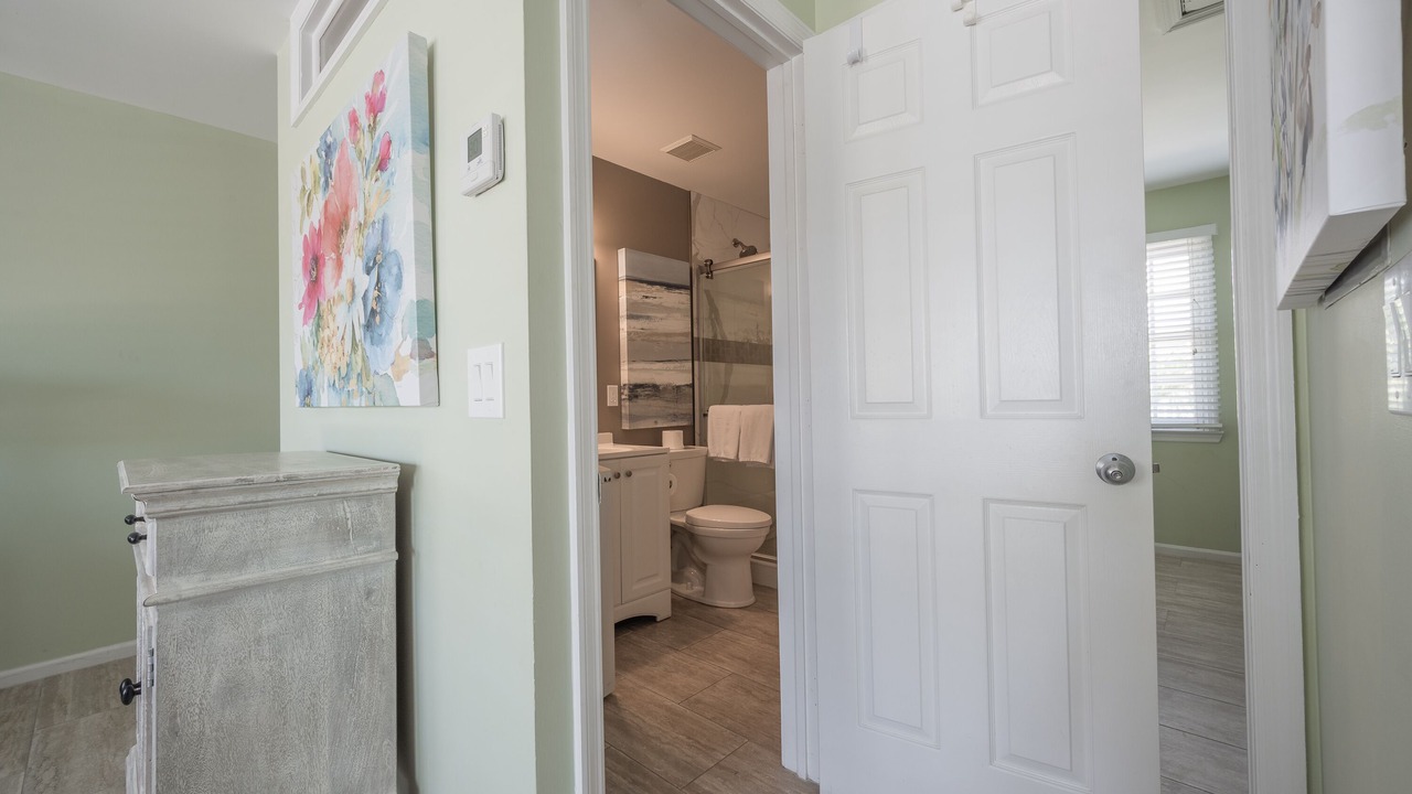 Photo of Bathroom in Truman Annex