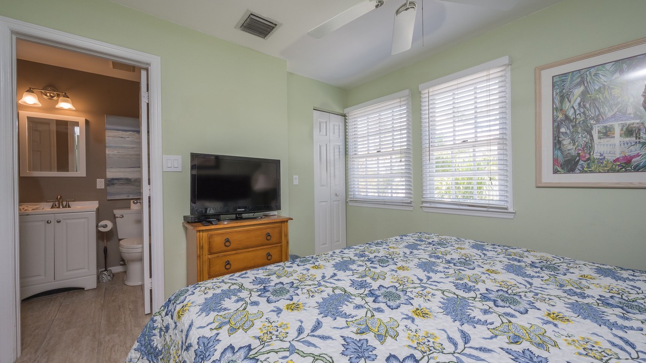 Photo of Bedroom in Truman Annex