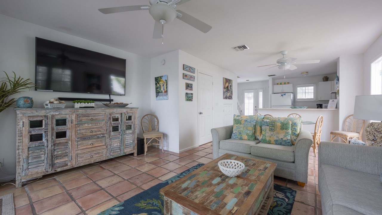 Photo of Livingroom in Bahama Village