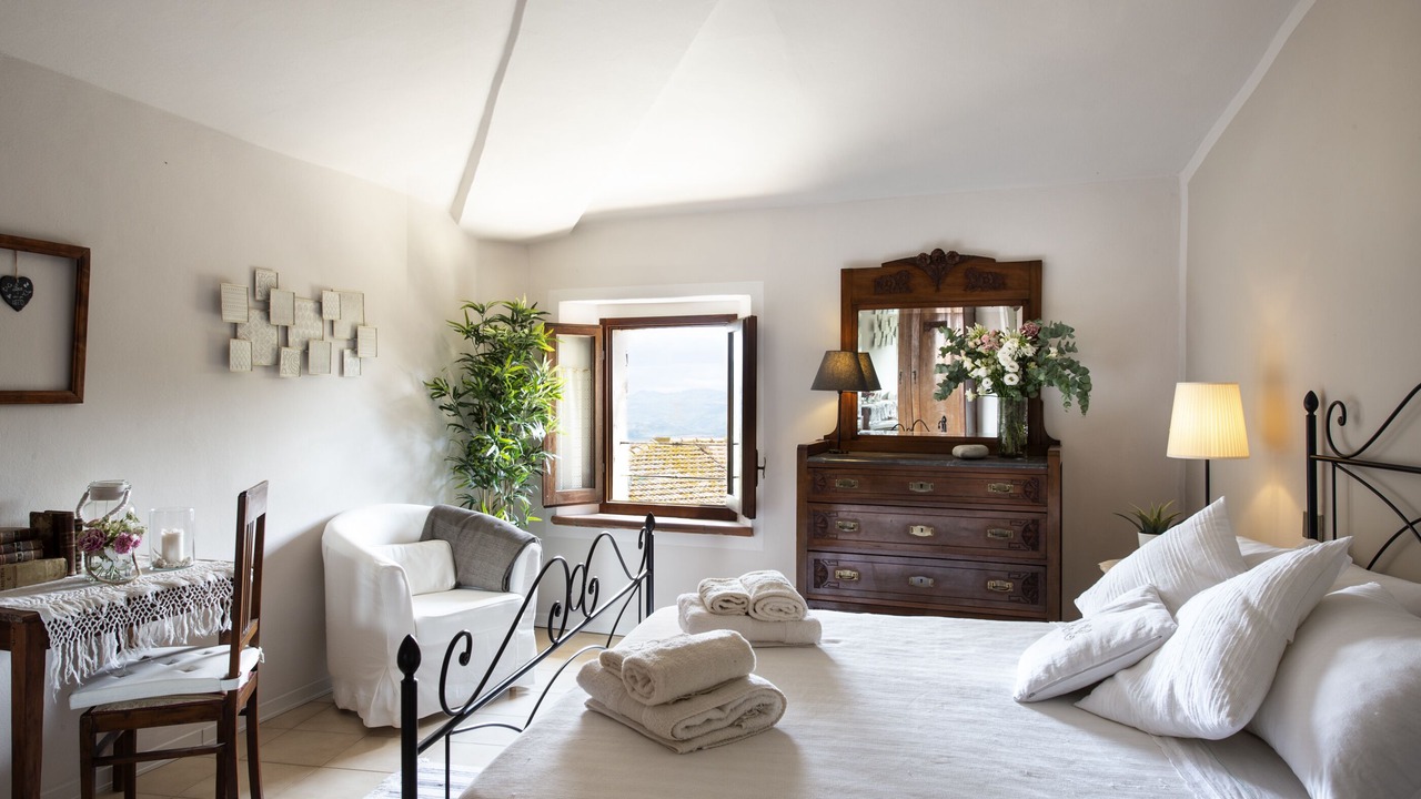Photo of Bedroom in Montalcino