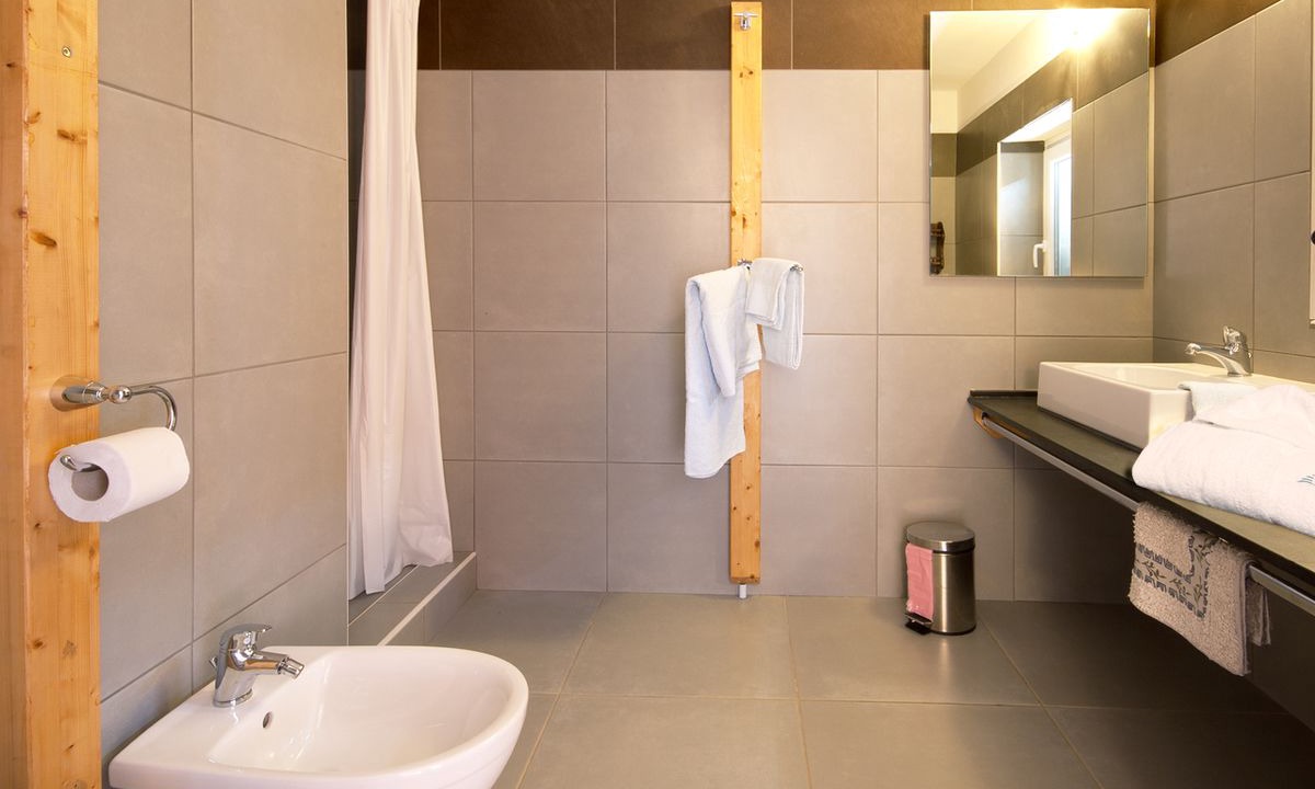 Photo of Bathroom in Guardistallo