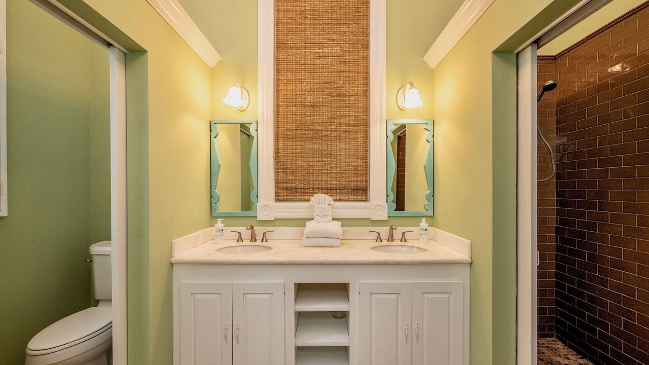 Photo of Bathroom in Bahama Village