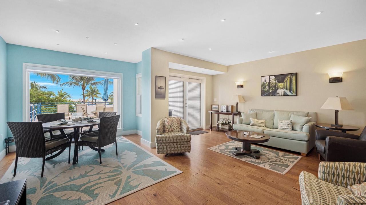 Photo of Livingroom in Truman Annex