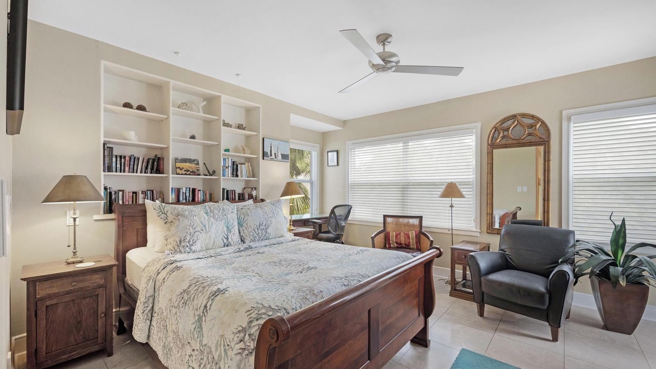 Photo of Bedroom in Truman Annex