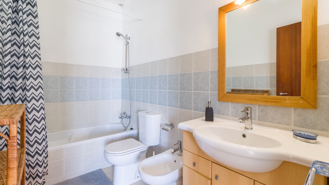 Photo of Bathroom in Vale de Centianes