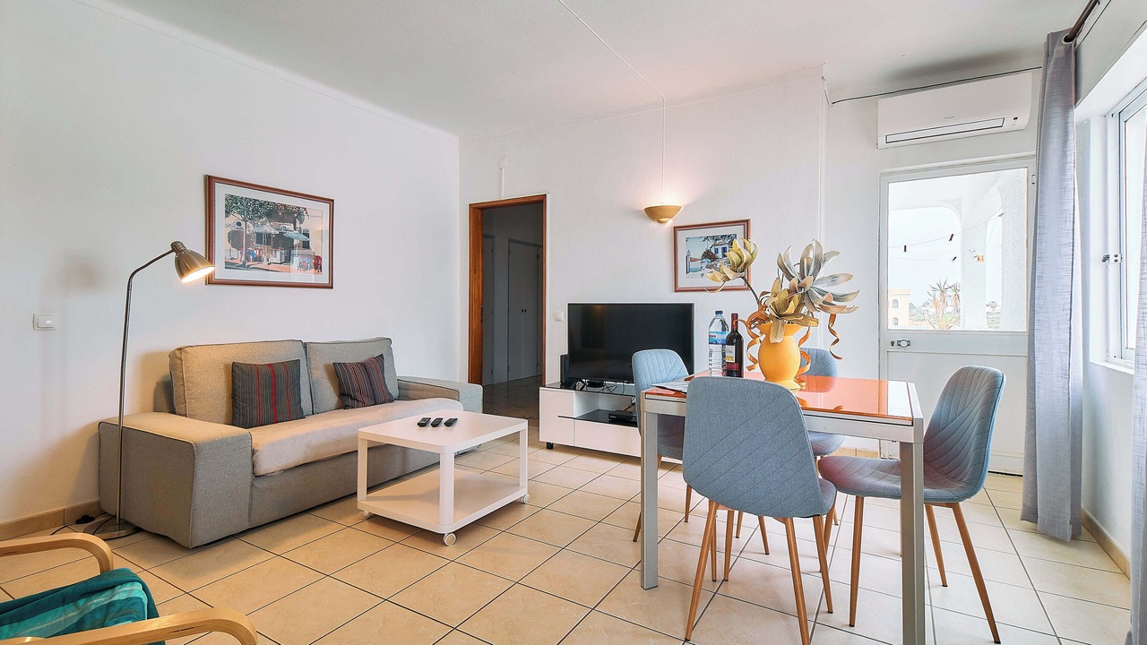 Photo of Livingroom in Vale de Centianes