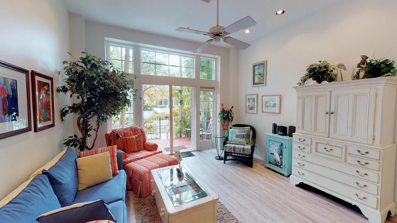 Photo of Livingroom in Bahama Village