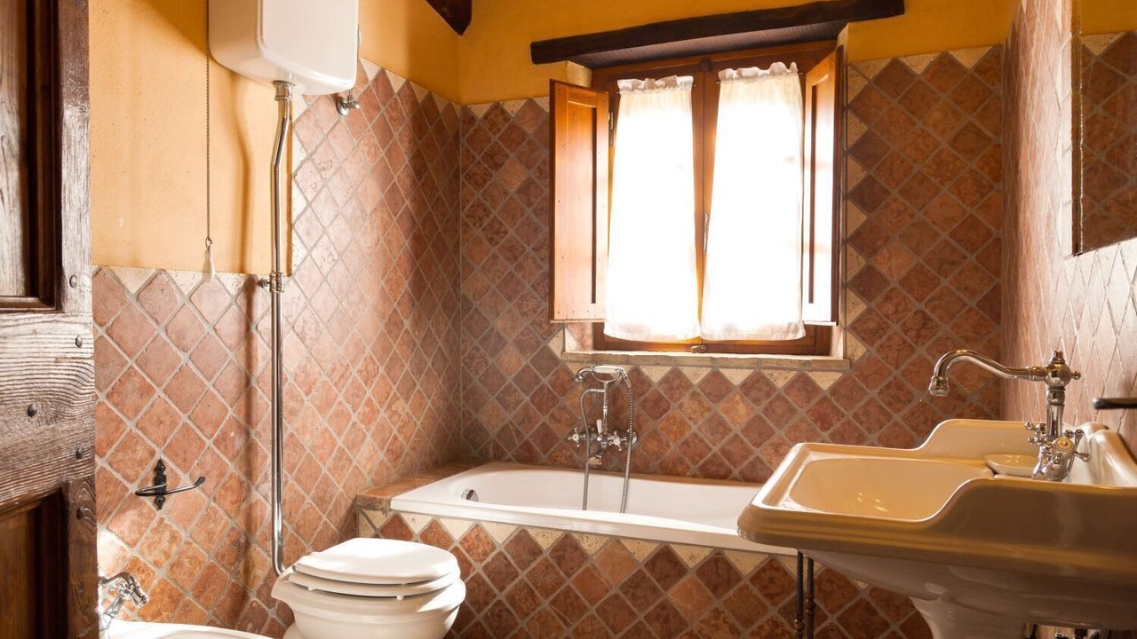 Photo of Bathroom in Cortona