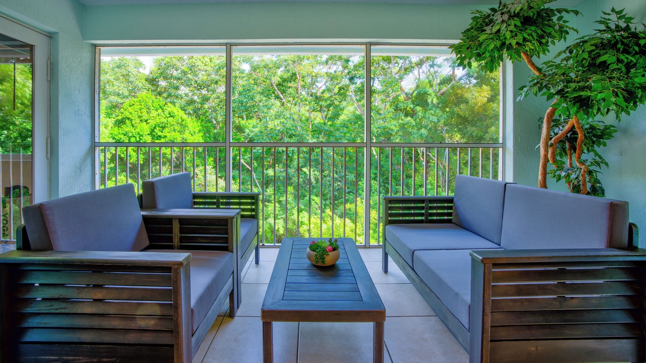 Photo of Patio Balcony in Rock Harbor