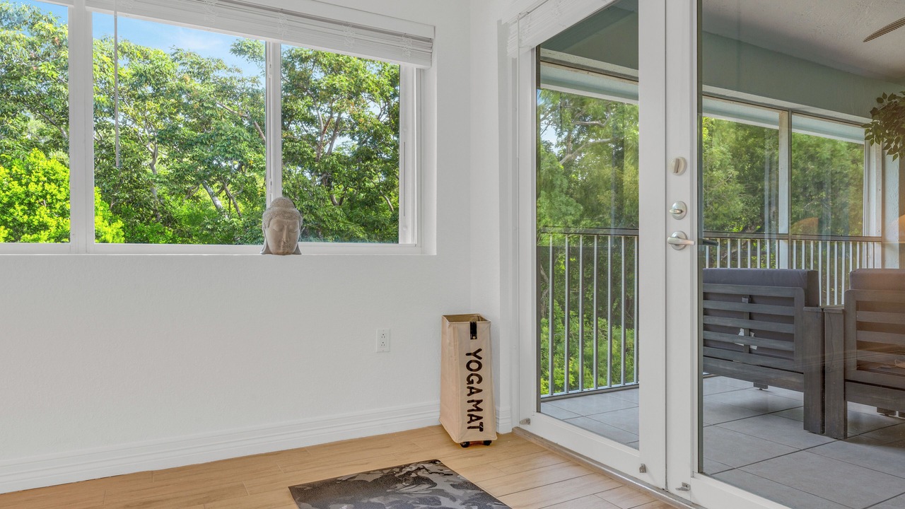 Photo of Patio Balcony in Rock Harbor