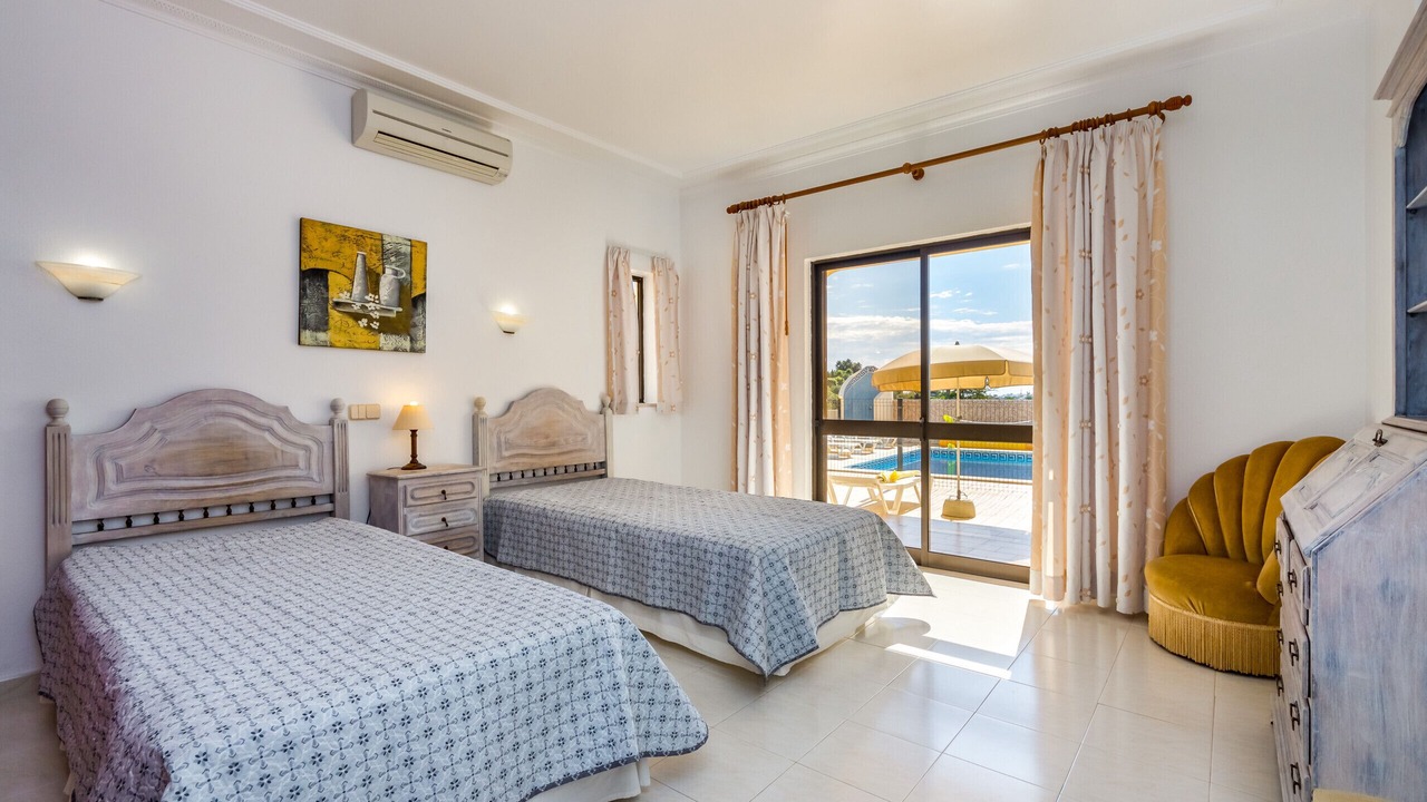 Photo of Bedroom in Vale de Parra
