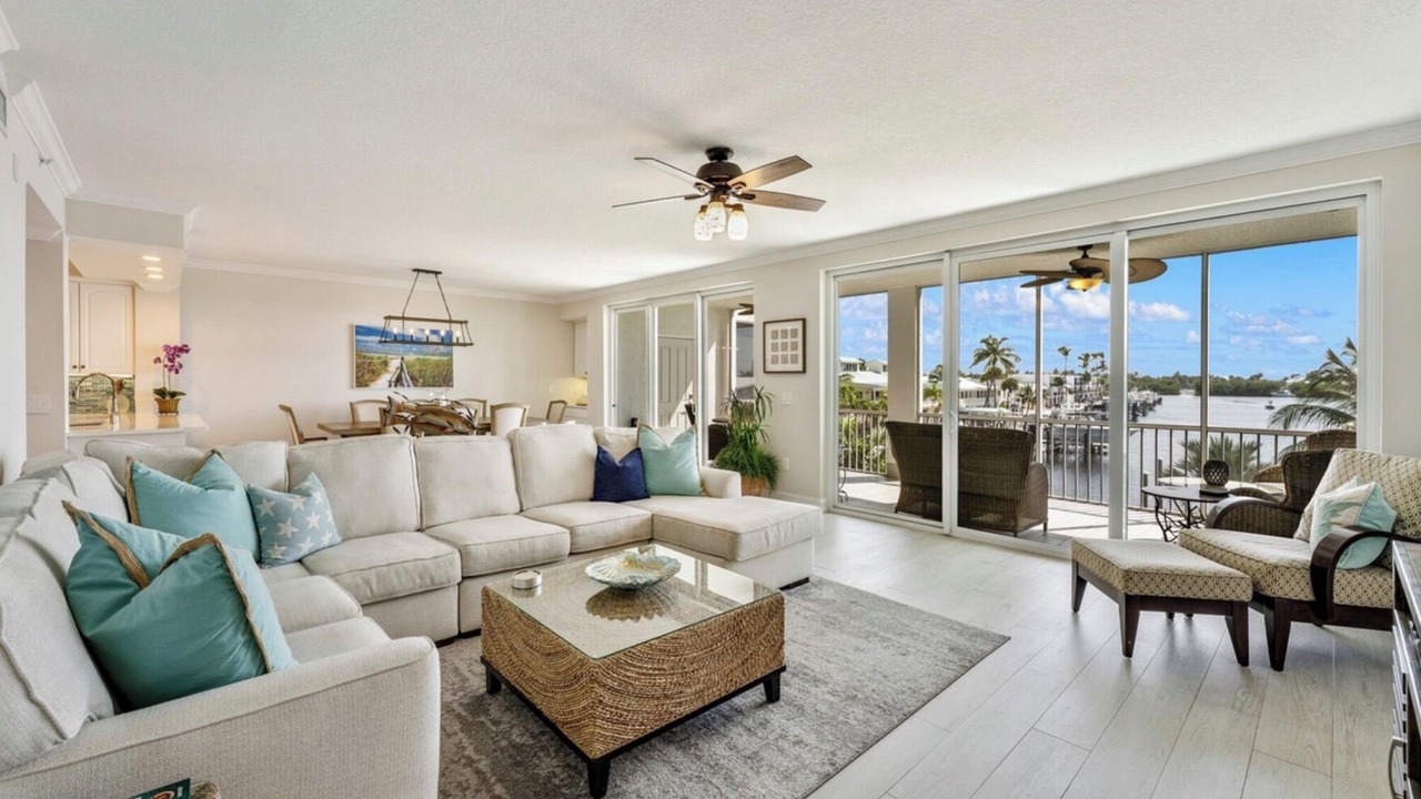 Photo of Livingroom in Islamorada