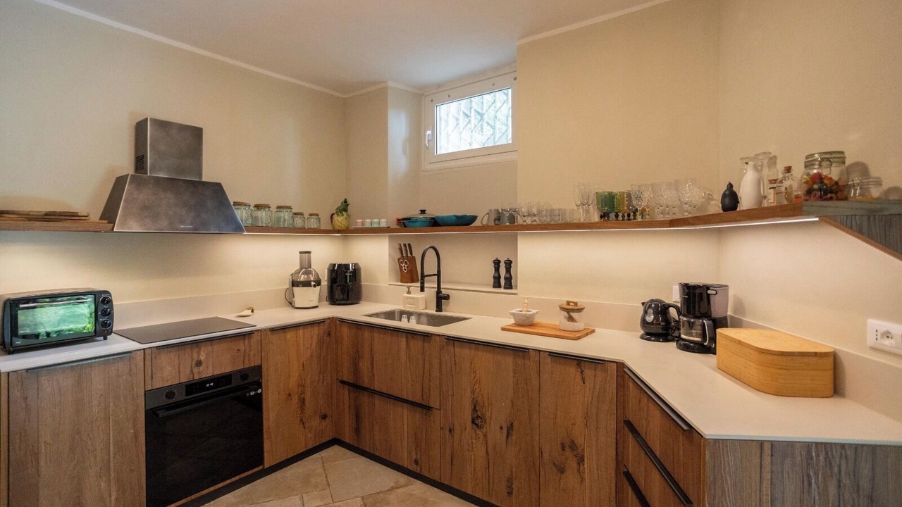 Photo of Kitchen in Paraggi
