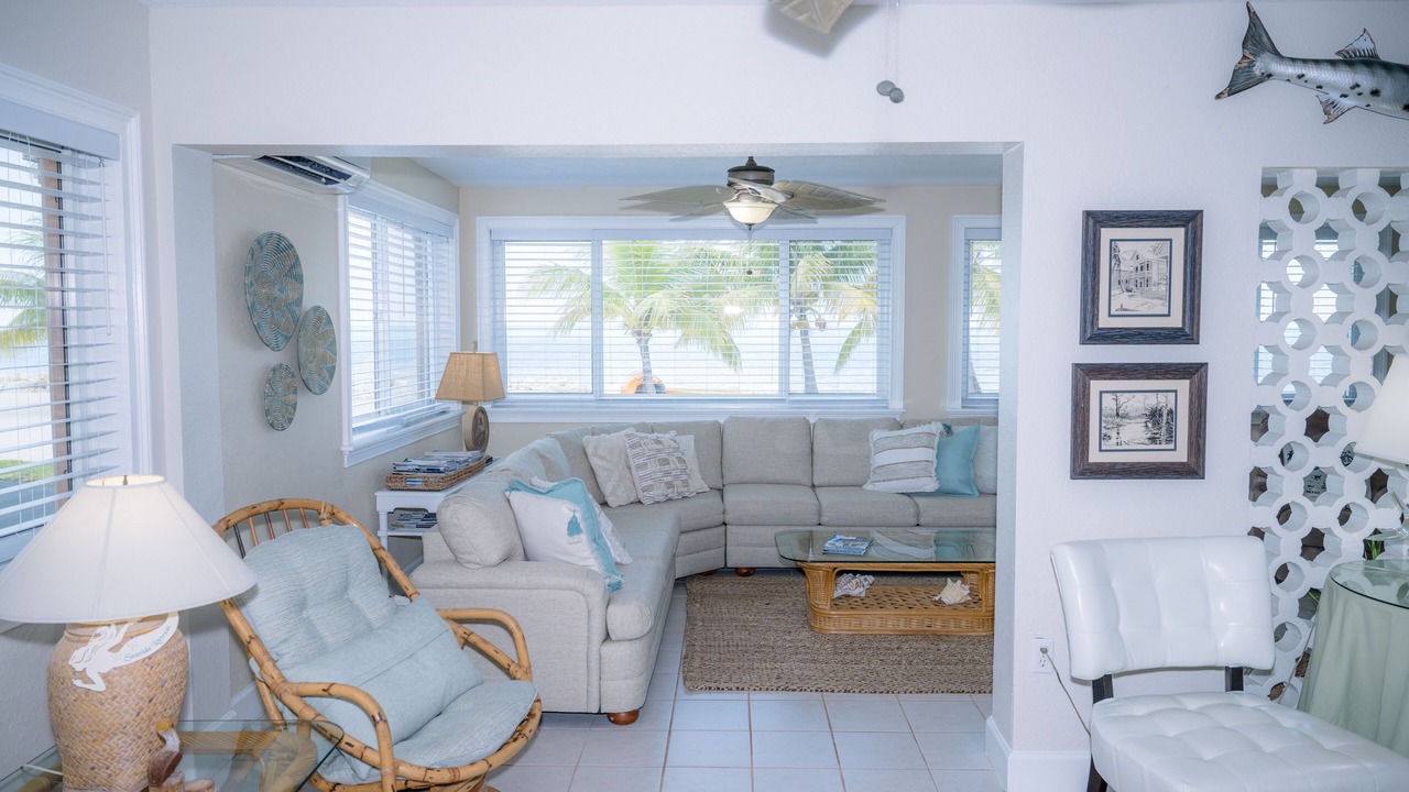 Photo of Livingroom in Layton