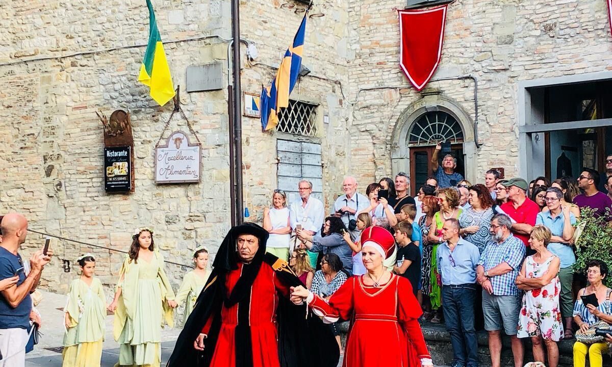 Photo of Others in Montone