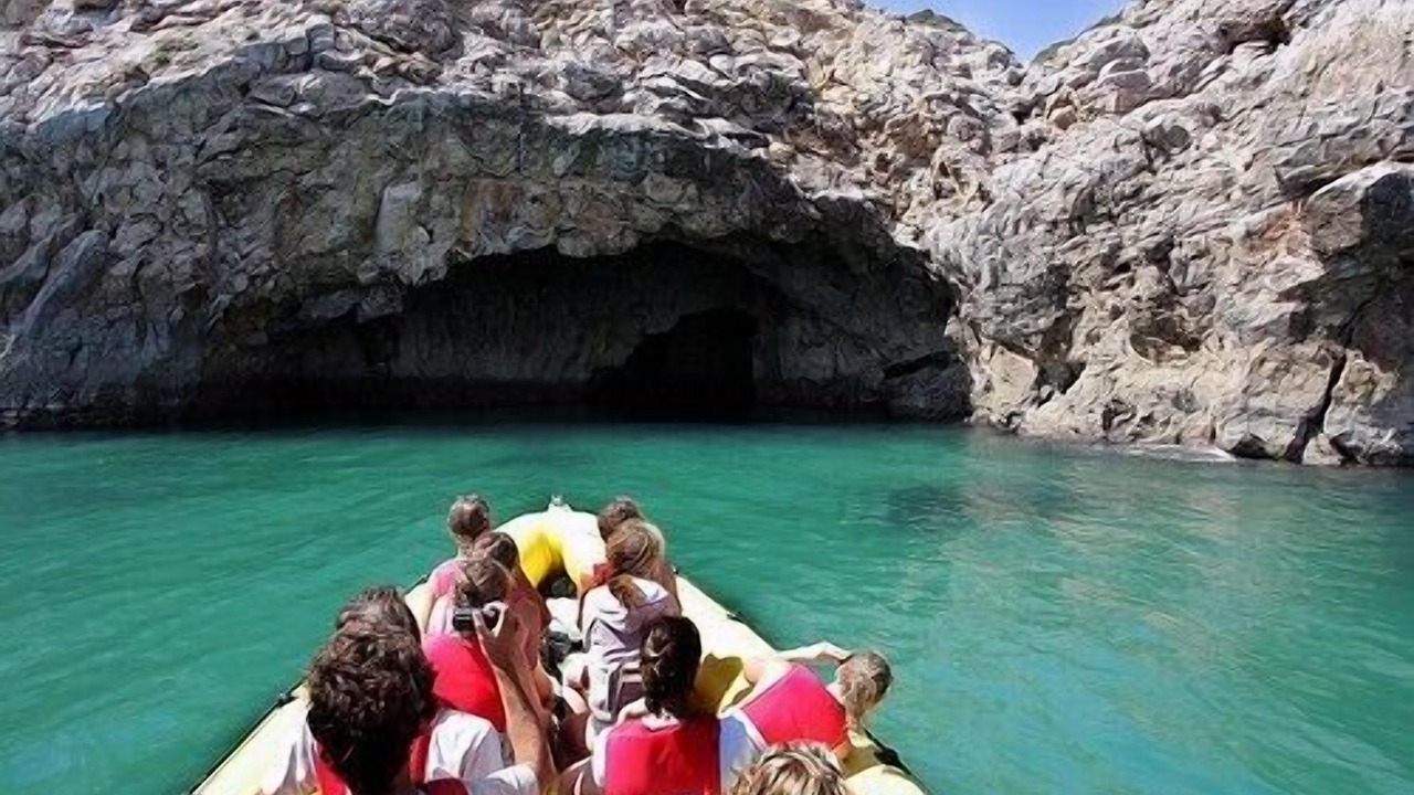 Photo of Others in Luz