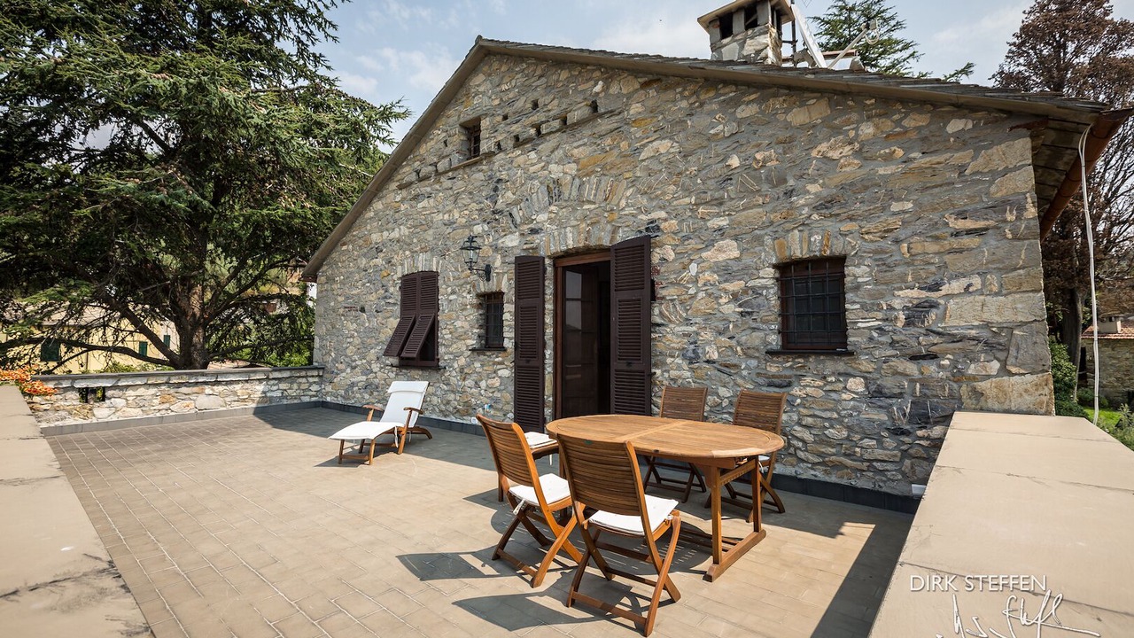 Photo of Outdoor in Aigo