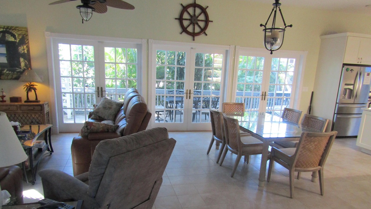 Photo of Livingroom in Truman Annex