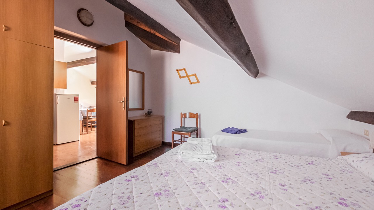 Photo of Bedroom in Deiva Marina