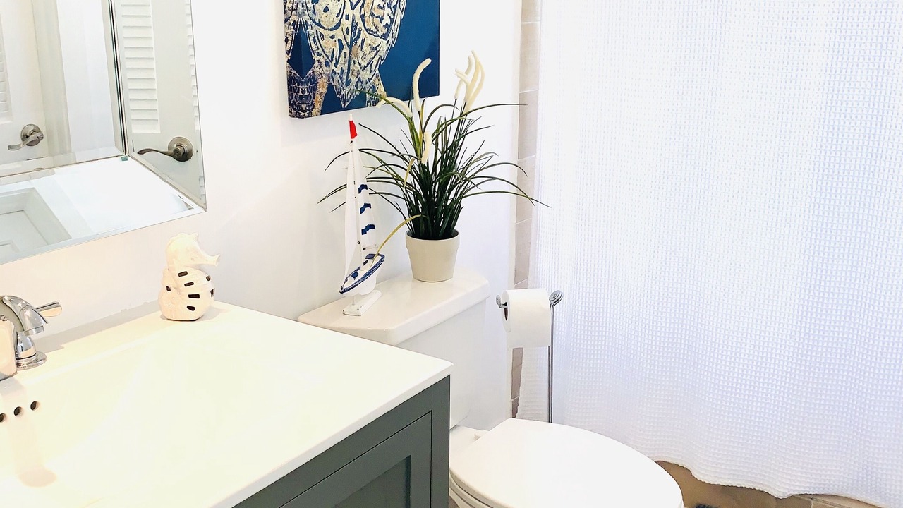 Photo of Bathroom in Hammer Point