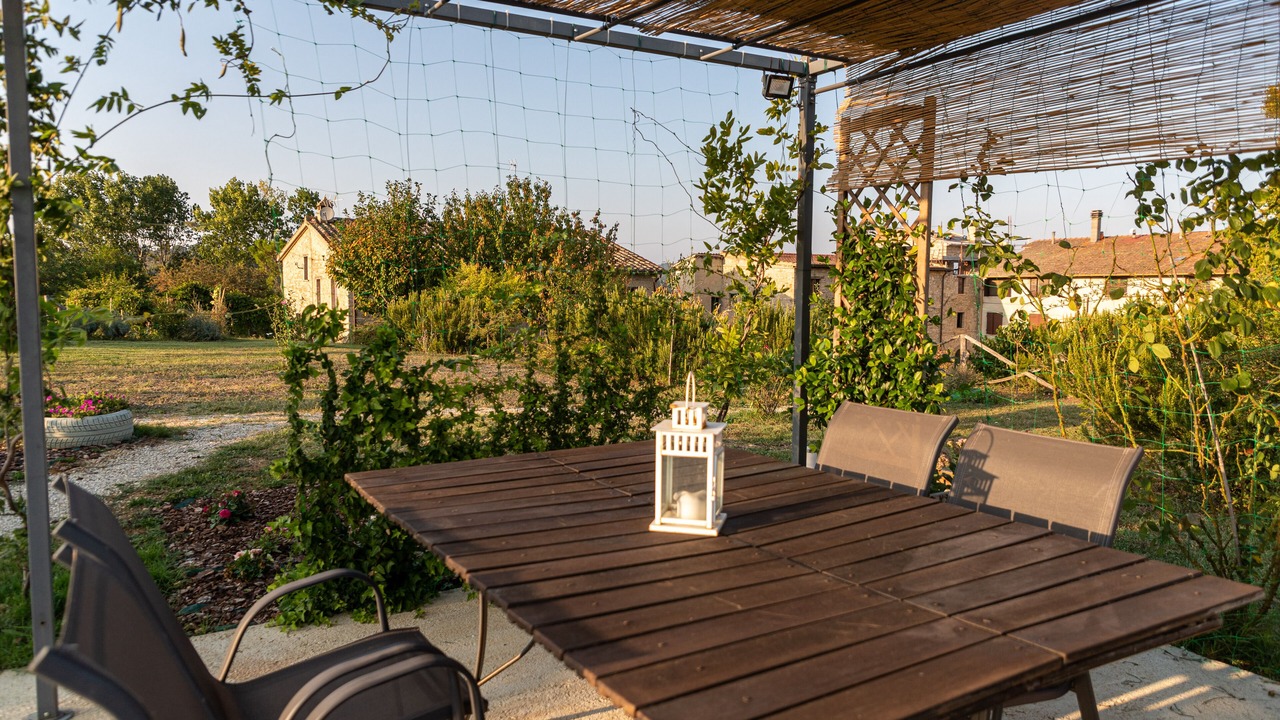 Photo of Outdoor in Montone