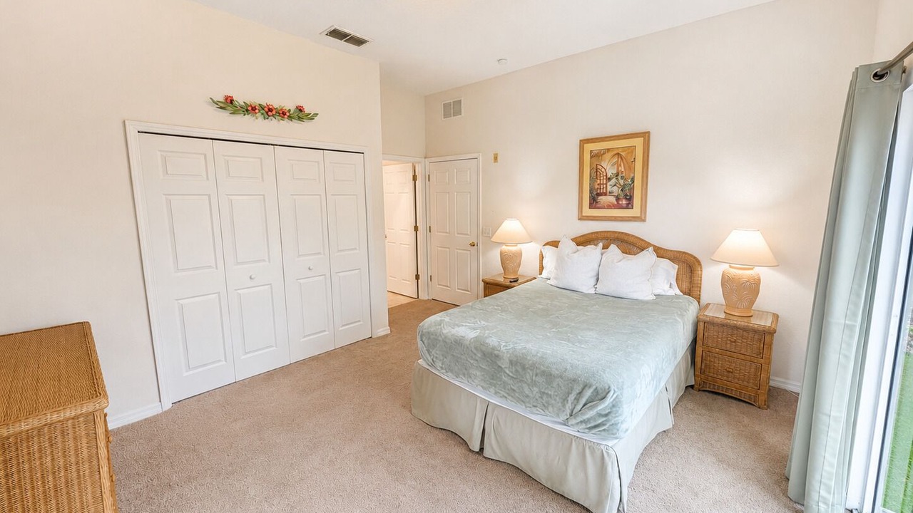 Photo of Bedroom in Bahama Bay