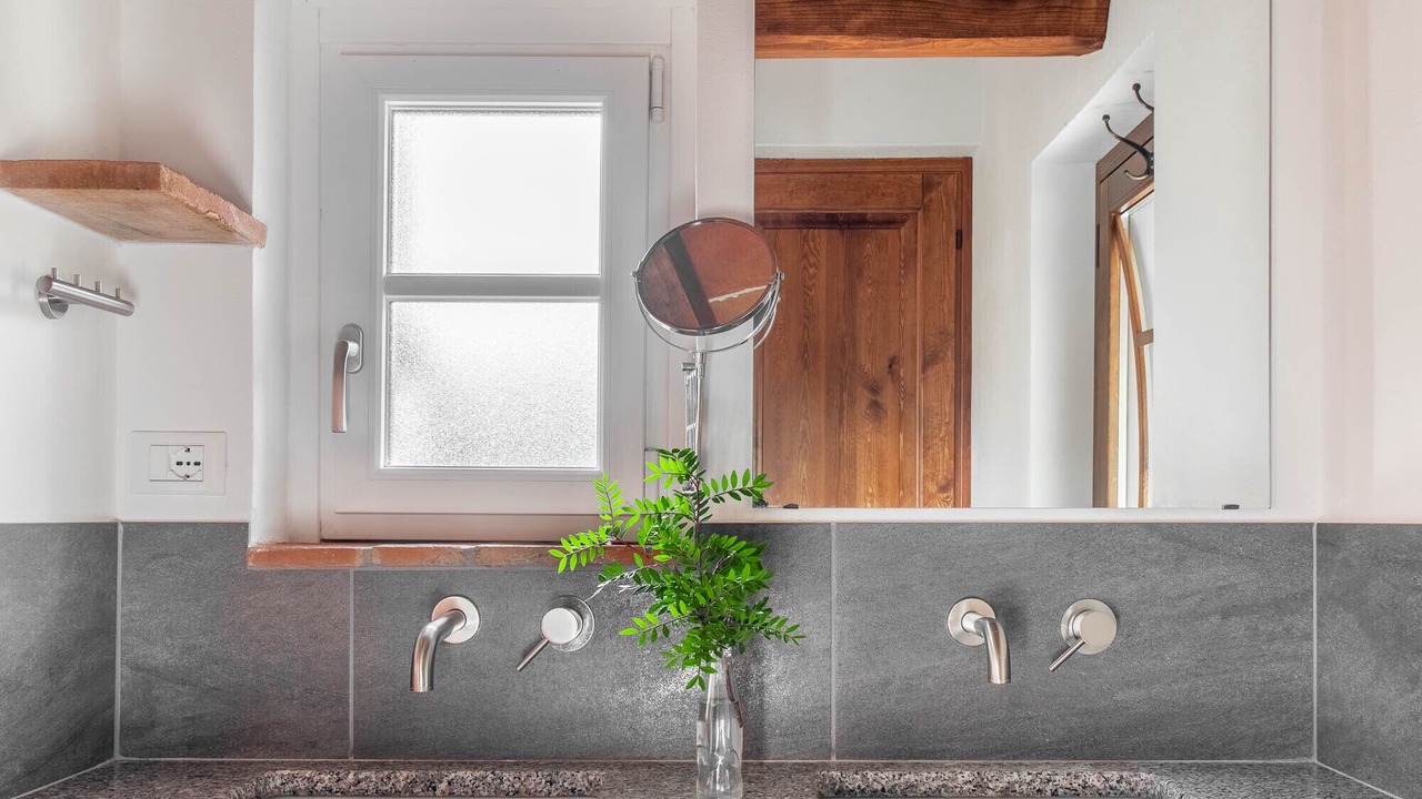 Photo of Bathroom in Monteverdi Marittimo