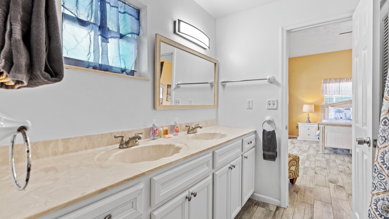 Photo of Bathroom in Cudjoe Key