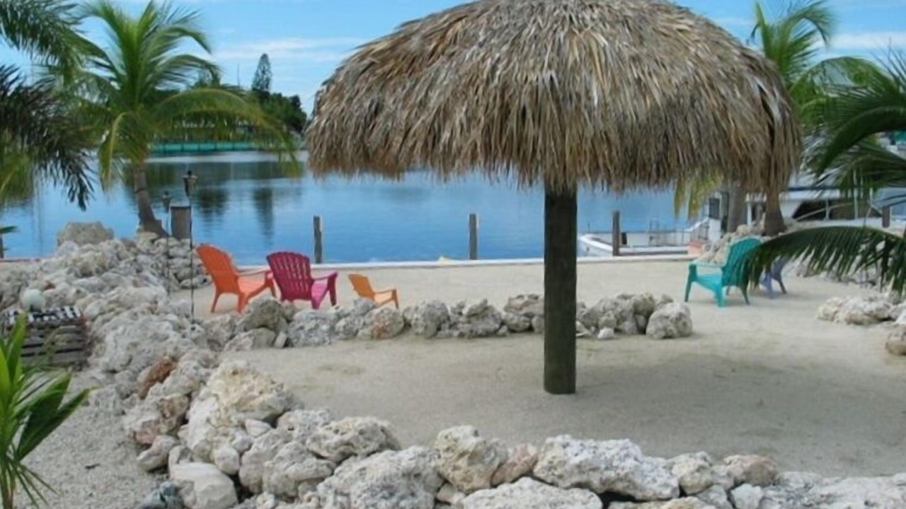 Photo of Others in Tavernier