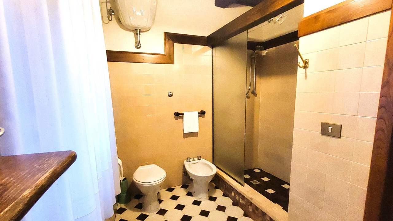 Photo of Bathroom in Camporgiano