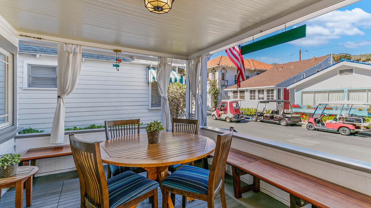 Photo of Outdoor in Avalon