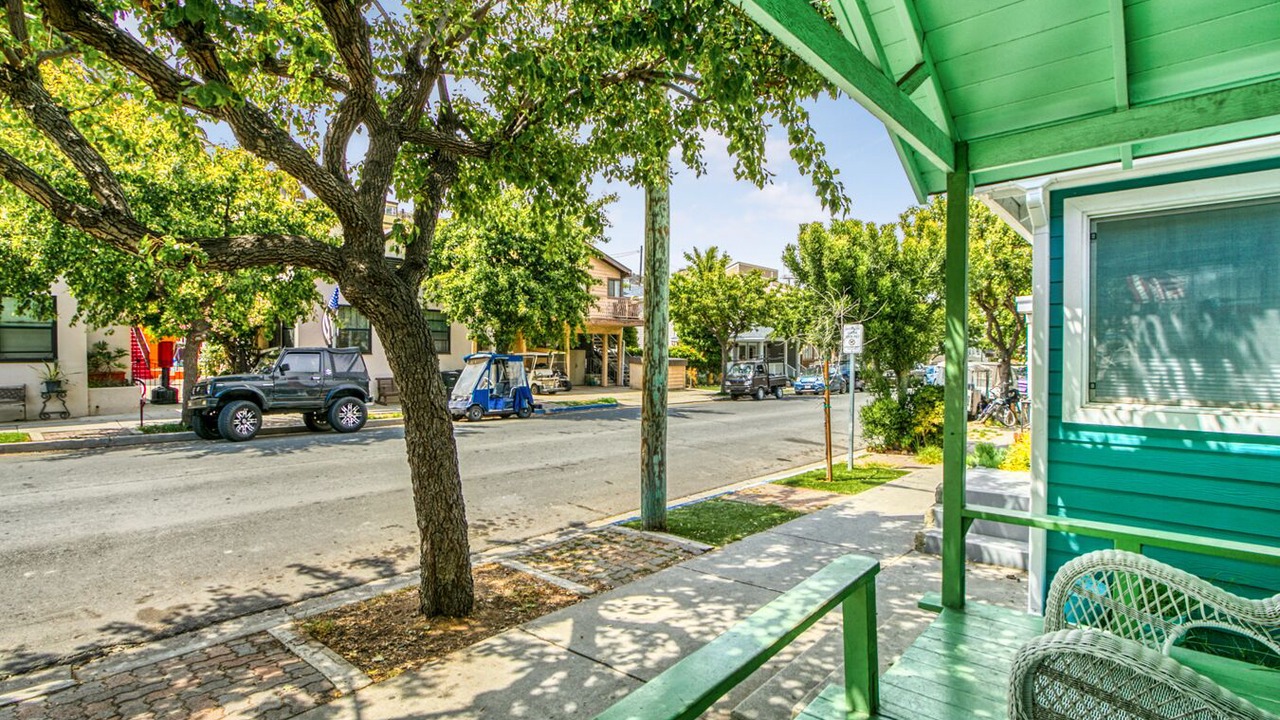 Photo of Outdoor in Avalon