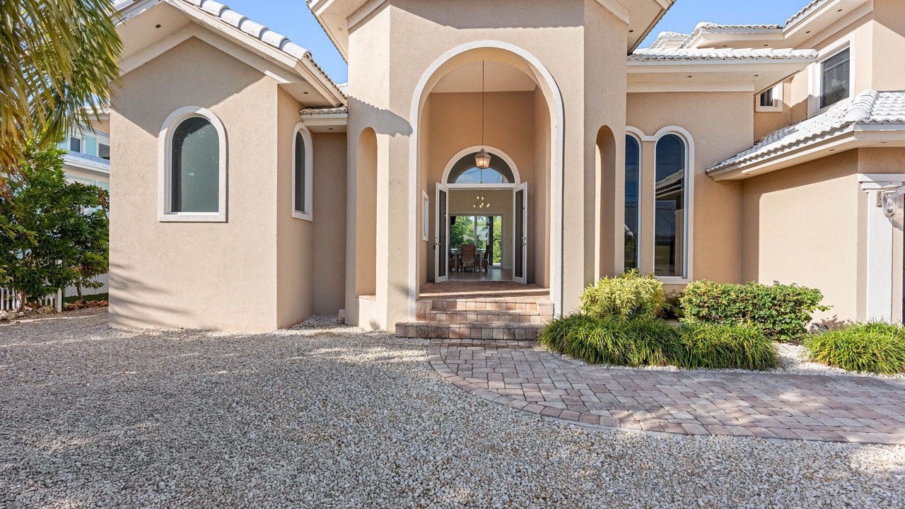 Photo of Outdoor in Coury