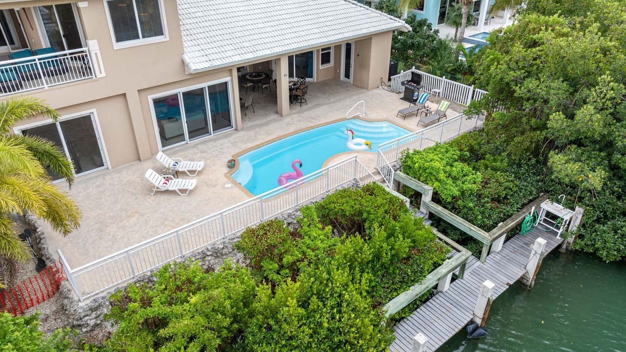 Photo of Outdoor in Coury