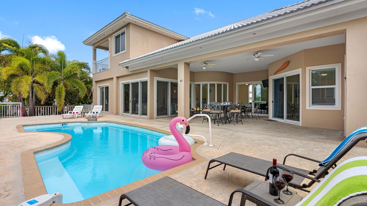 Photo of Outdoor in Coury