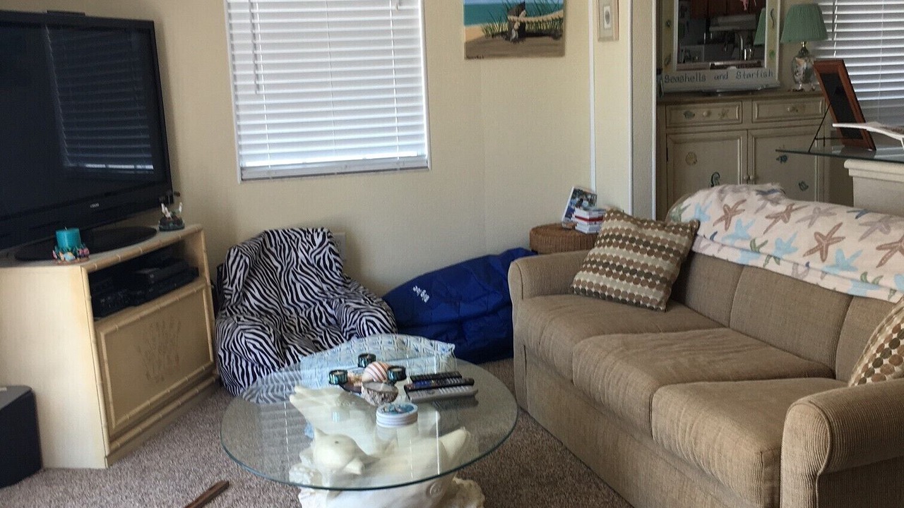 Photo of Livingroom in Sexton Cove Estates