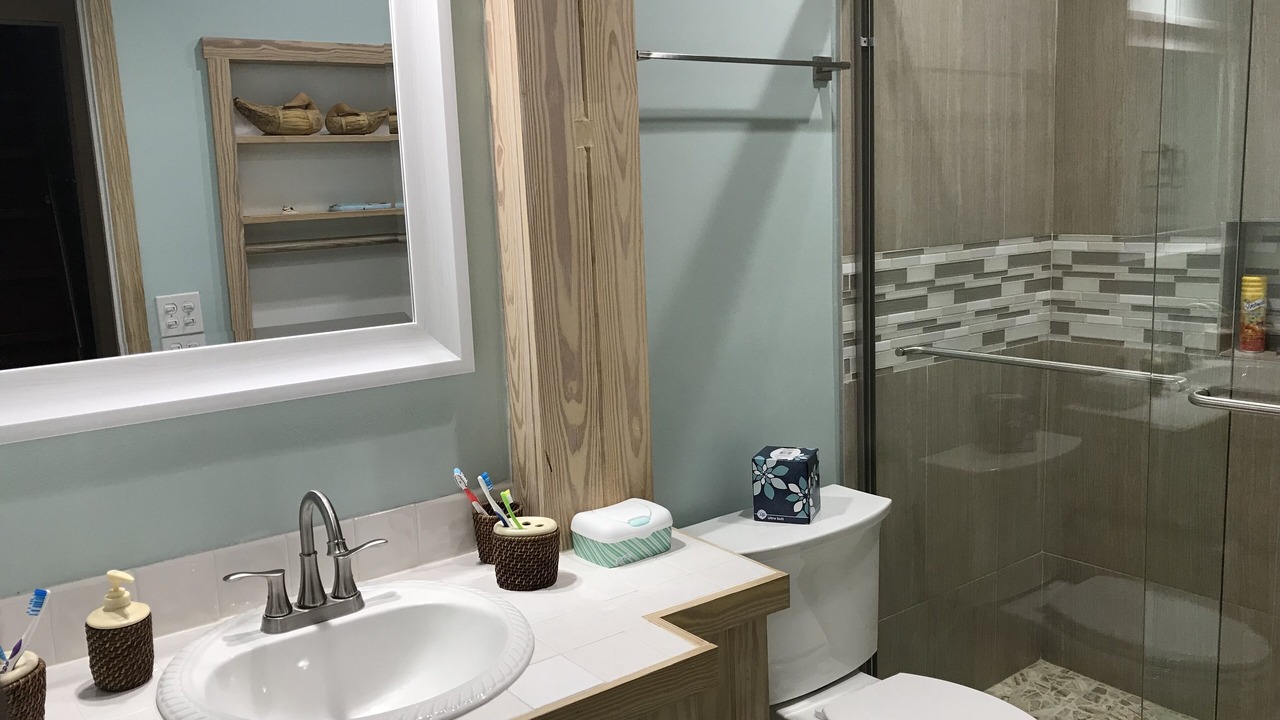 Photo of Bathroom in Islamorada