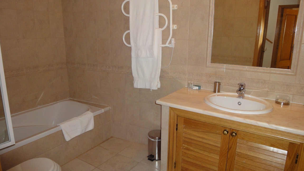 Photo of Bathroom in Budens