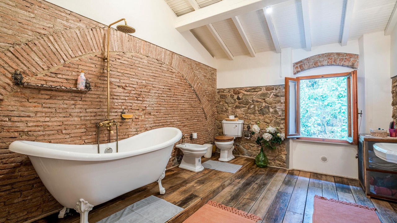 Photo of Bathroom in Suvereto