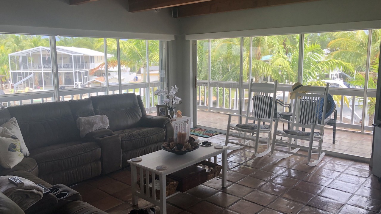 Photo of Livingroom in Twin Lakes
