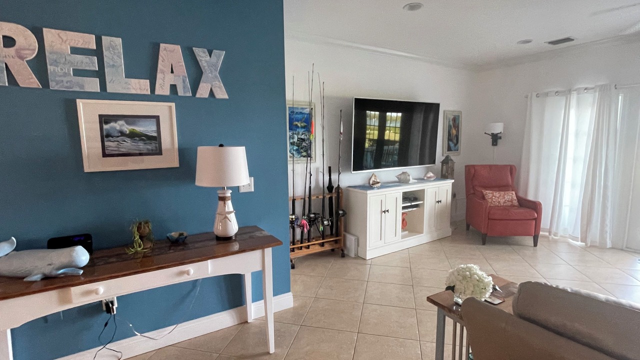 Photo of Livingroom in Marathon