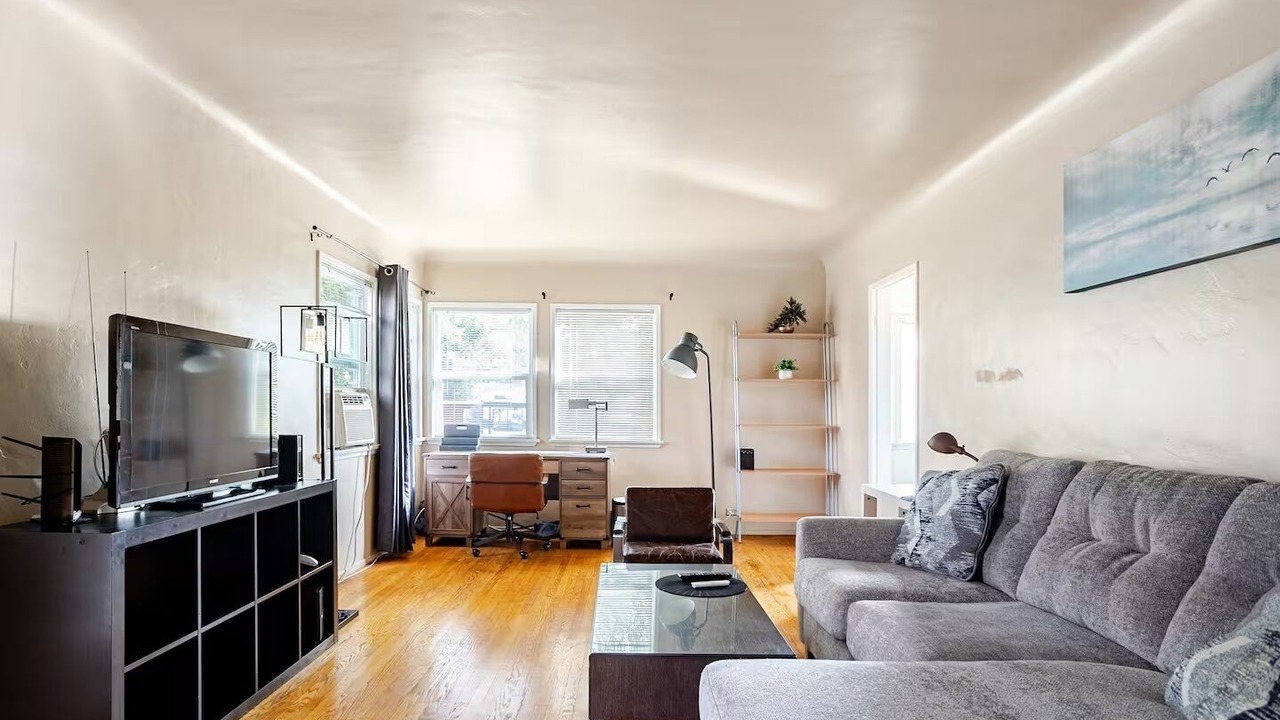 Photo of Livingroom in Eagle Rock