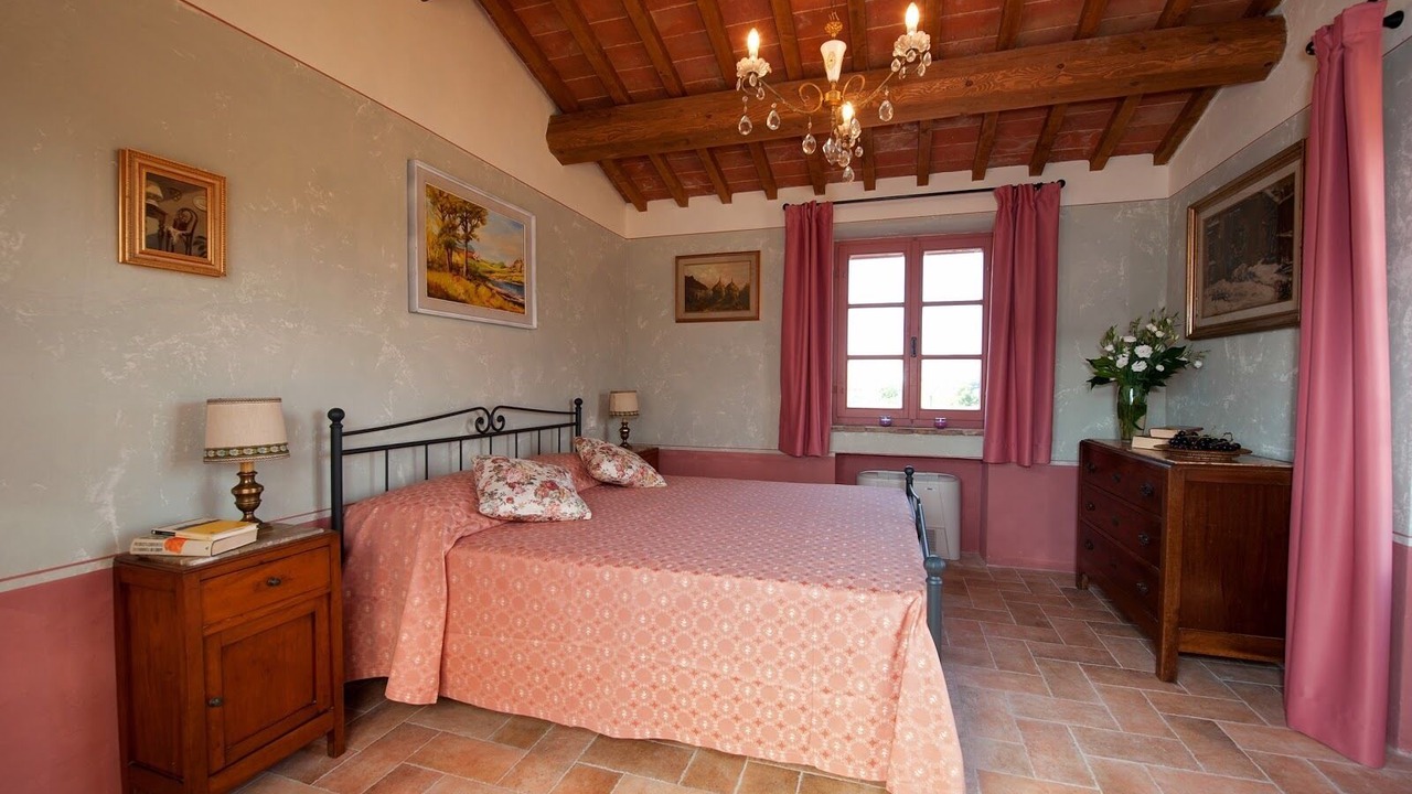 Photo of Bedroom in Guardistallo