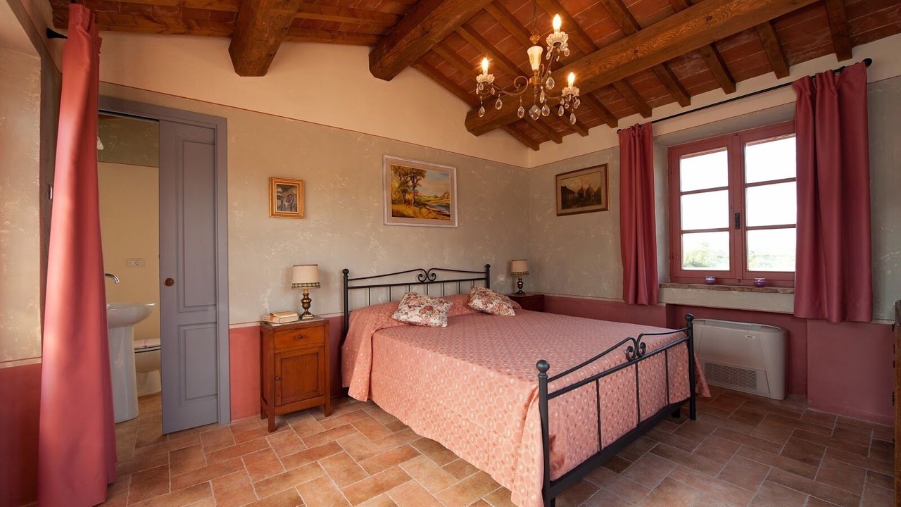 Photo of Bedroom in Guardistallo